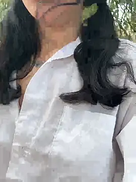 is petite online show from June 24, 2026, 6:28 pm