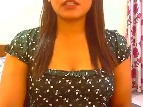 Mehek2001 online show from June 3, 2026, 5:17 pm