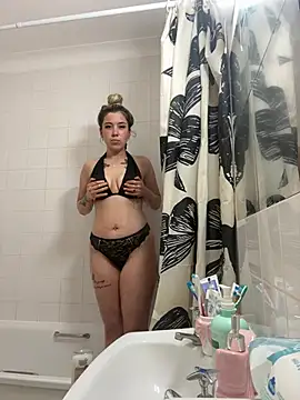 ArabellaRosaa online show from May 21, 2026, 9:34 pm