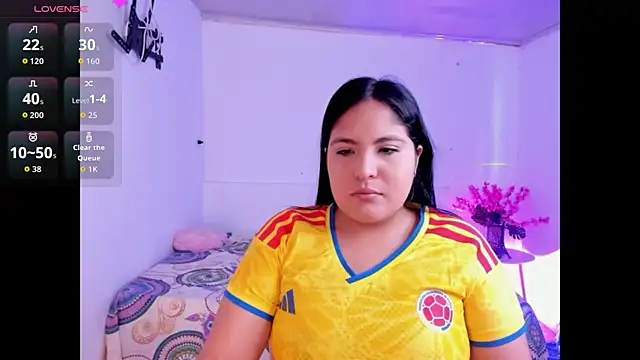 Nikkibounce online show from July 3, 2026, 4:24 pm
