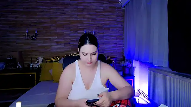MiraHaze online show from February 16, 2025, 9:27 pm