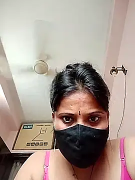 sampachatterjee234 online show from June 14, 2026, 7:42 am
