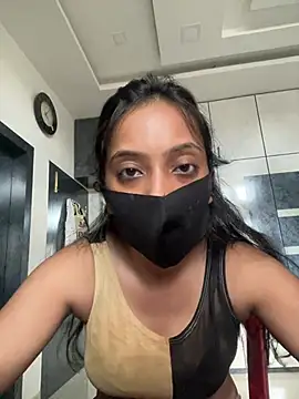 livia dolls online show from June 2, 2026, 10:37 am