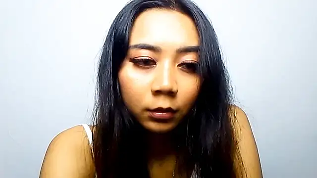 KristieOrtmann online show from June 25, 2026, 1:49 pm