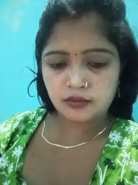 Raginilove online show from May 24, 2026, 9:42 am