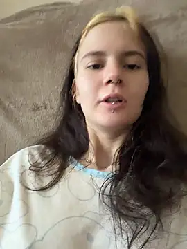 Snapshot of MarsiMur chatting on June 3, 2026, 4:35 am MarsiMur online show from June 3, 2026, 4:35 am
