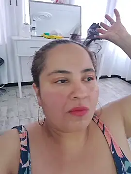 JadeBellee online show from May 29, 2026, 6:58 pm
