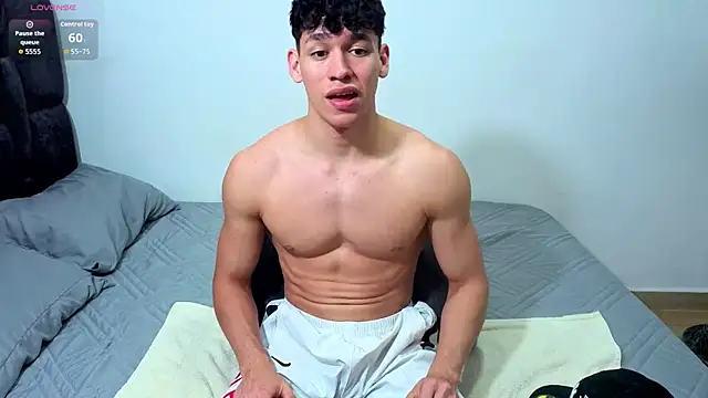Luke Muscle online show from July 9, 2026, 1:28 am