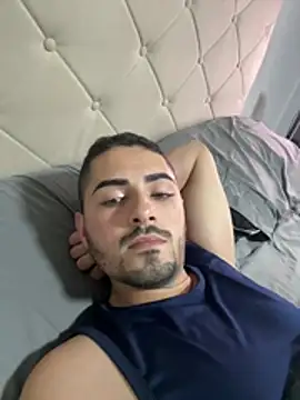 Gugostoso04 online show from May 23, 2026, 12:31 am