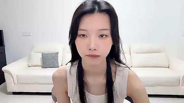 jiajia girl online show from June 8, 2026, 1:33 pm