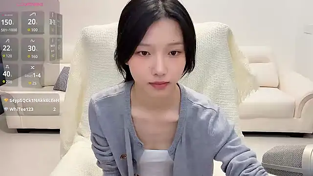 jiajia girl online show from June 27, 2026, 11:33 pm