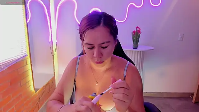 brandy priscot02 online show from June 3, 2026, 9:41 pm