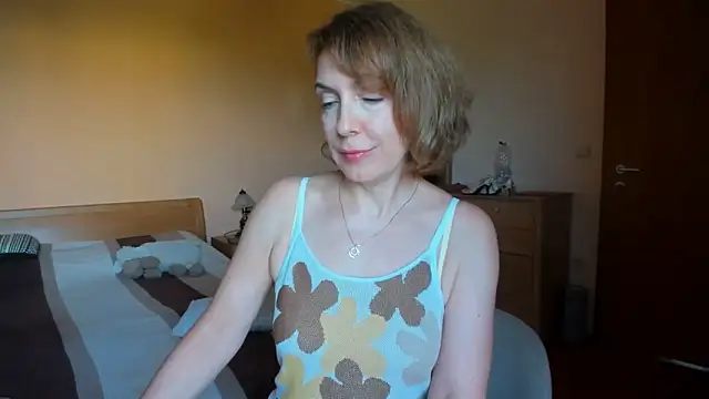 SummerLiza online show from June 18, 2026, 3:28 pm