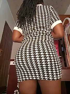 Snapshot of Diva_2 chatting on July 7, 2026, 7:09 am Diva 2 online show from July 7, 2026, 7:09 am