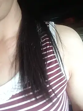 Snapshot of Elfledaa chatting on July 4, 2026, 3:13 am Elfledaa online show from July 4, 2026, 3:13 am