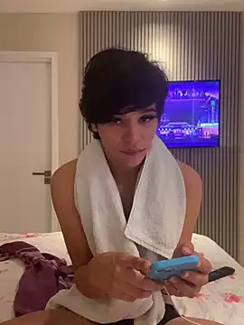 Snapshot of brankinhahott chatting on June 17, 2026, 1:10 pm brankinhahott online show from June 17, 2026, 1:10 pm