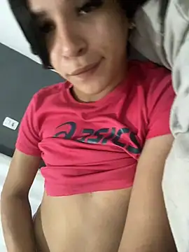 Snapshot of brankinhahott chatting on July 22, 2026, 6:43 pm brankinhahott online show from July 22, 2026, 6:43 pm