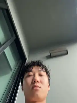 YourBadboy718 online show from June 18, 2026, 9:14 am