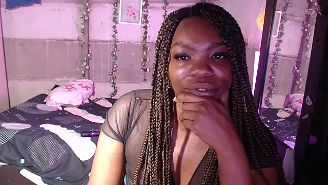 Snapshot of kenyaCocoa chatting on June 22, 2026, 8:17 pm kenyaCocoa online show from June 22, 2026, 8:17 pm