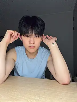 Snapshot of k-kinky chatting on July 1, 2026, 6:08 pm k-kinky online show from July 1, 2026, 6:08 pm