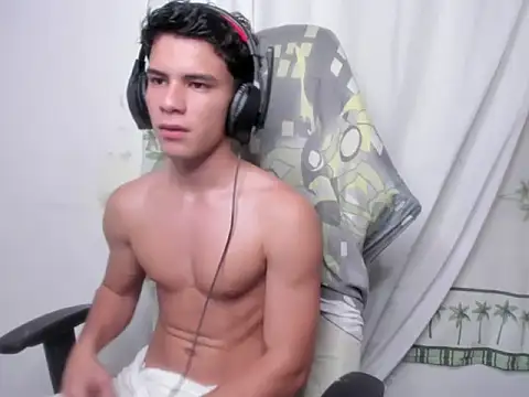 Adrian hot01 online show from May 28, 2026, 4:31 am