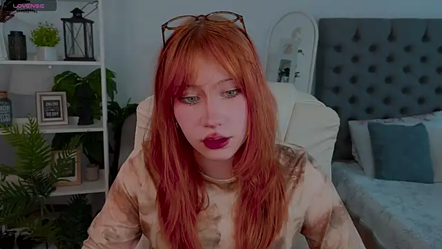 Fleur Fox online show from May 31, 2026, 9:37 am