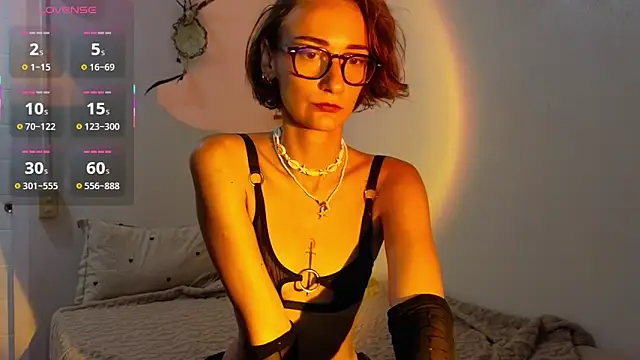 lexxislexxx online show from June 3, 2026, 8:02 pm