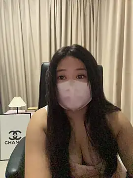 Luckysisi-s online show from July 16, 2026, 1:02 am