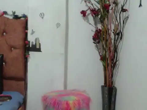 Snapshot of naomy_rosse17 chatting on July 4, 2026, 10:58 pm naomy rosse17 online show from July 4, 2026, 10:58 pm