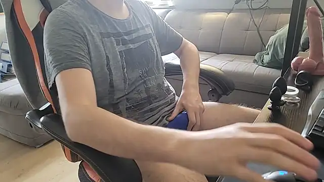 Pat CumShow4Dad online show from June 13, 2026, 9:51 am