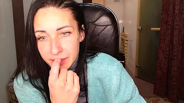 Snapshot of BouncySweety chatting on October 24, 2025, 9:25 pm BouncySweety online show from October 24, 2025, 9:25 pm