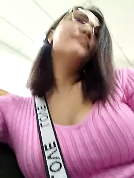 DaniRivers  online show from June 17, 2026, 2:38 pm