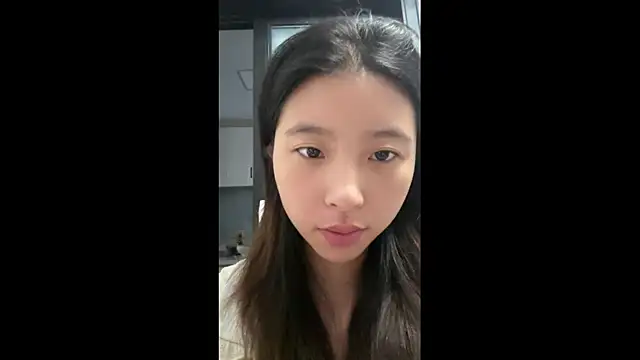 Snapshot of sunshinegirlXX chatting on June 21, 2026, 10:21 am sunshinegirlXX online show from June 21, 2026, 10:21 am