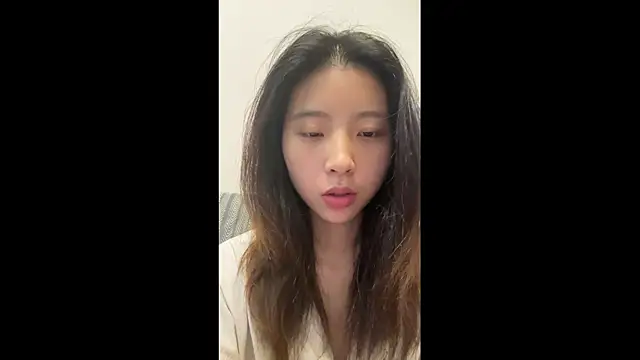 Snapshot of sunshinegirlXX chatting on June 17, 2026, 3:55 pm sunshinegirlXX online show from June 17, 2026, 3:55 pm