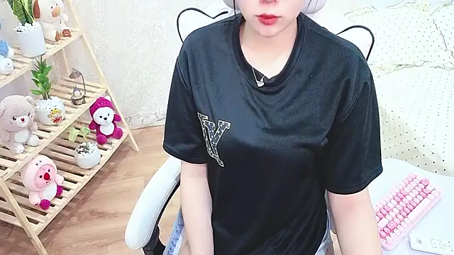 lrykknana online show from July 12, 2026, 1:06 am