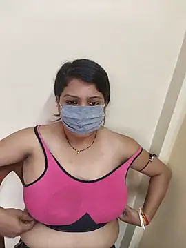 Queen-radhika online show from May 25, 2026, 9:41 am