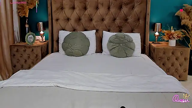 LunaKale online show from May 24, 2026, 7:03 pm