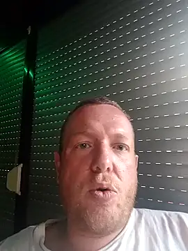 hendlficker16 online show from May 25, 2026, 4:23 am