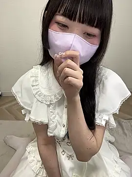Snapshot of Reina_0129 chatting on June 20, 2026, 7:24 am Reina 0129 online show from June 20, 2026, 7:24 am