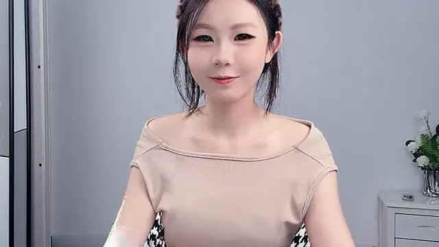 Rose love69 online show from June 16, 2026, 3:28 am