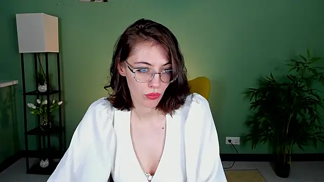 eva sicret online show from June 21, 2026, 1:06 pm
