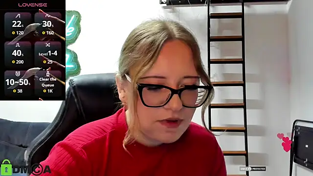 Snapshot of JuliNy_x chatting on June 7, 2026, 12:54 pm JuliNy x online show from June 7, 2026, 12:54 pm