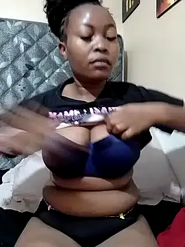 Snapshot of GoddessReen chatting on August 4, 2026, 5:23 am GoddessReen online show from August 4, 2026, 5:23 am