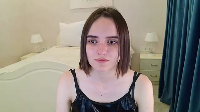 Snapshot of Daisy_Heart chatting on June 3, 2026, 4:13 am Daisy Heart online show from June 3, 2026, 4:13 am