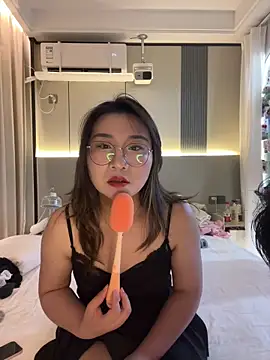 miaomiao5235 online show from June 2, 2026, 9:20 am