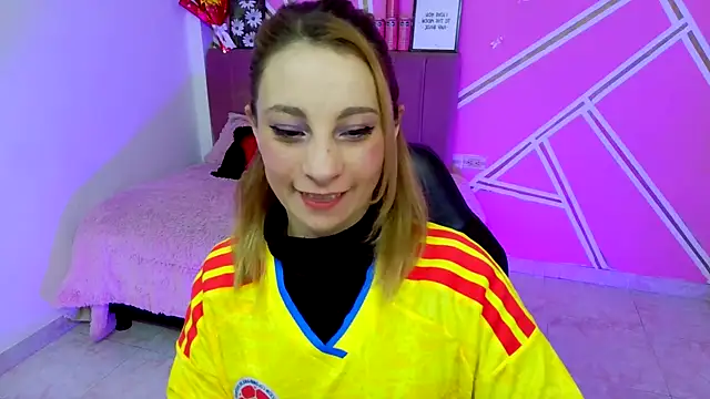 Snapshot of Barbie__sweet chatting on June 24, 2026, 12:37 pm Barbie sweet online show from June 24, 2026, 12:37 pm