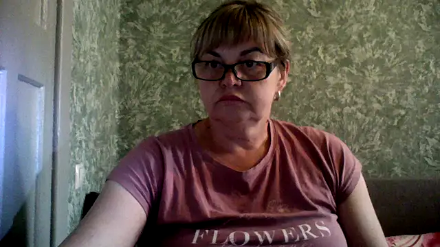 Empress211 online show from June 2, 2026, 1:22 pm