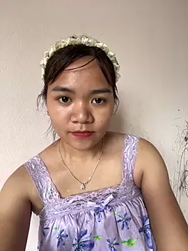 Snapshot of Ari_baby9 chatting on May 29, 2026, 6:19 am Ari baby9 online show from May 29, 2026, 6:19 am