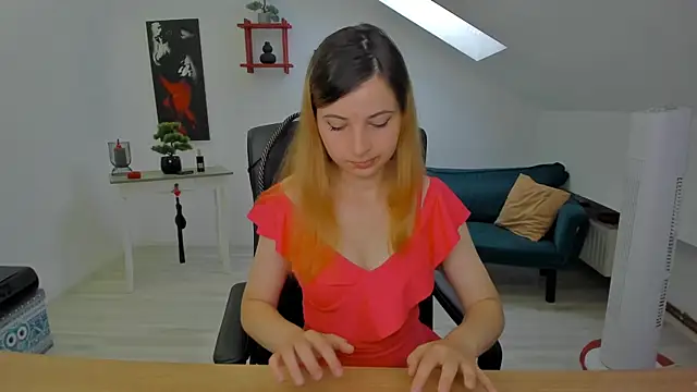 CamelliaStone online show from July 18, 2026, 6:33 am