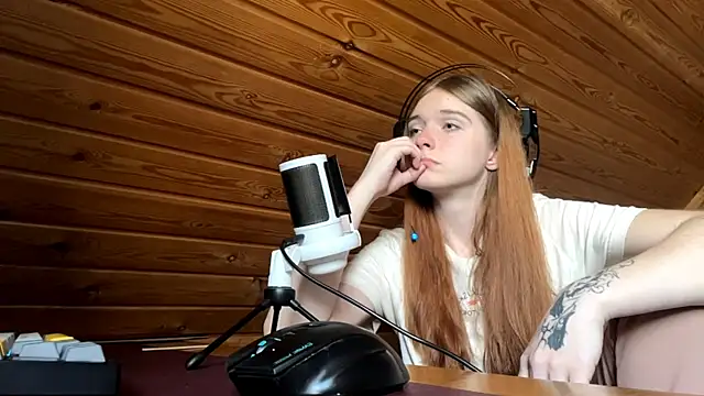 MariaLake online show from June 13, 2026, 8:23 am